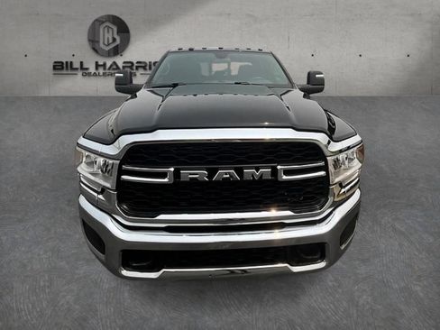 Used 2024 RAM 3500 Tradesman w/ Chrome Appearance Group AWD/4WD image 2
