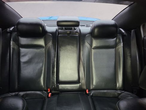 Used 2016 Dodge Charger R/T w/ Plus Group RWD image 18