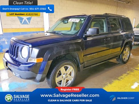 Used 2014 Jeep Patriot Latitude AWD/4WD image 1