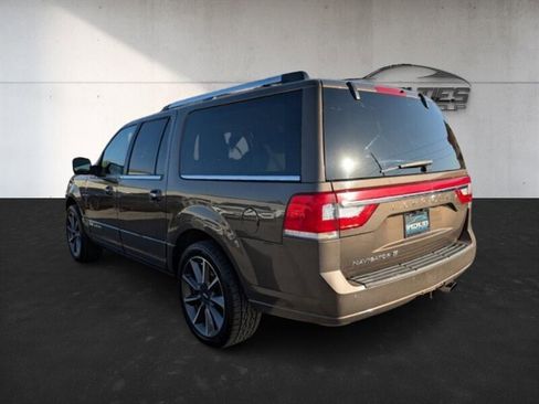 Used 2017 Lincoln Navigator L Reserve image 7