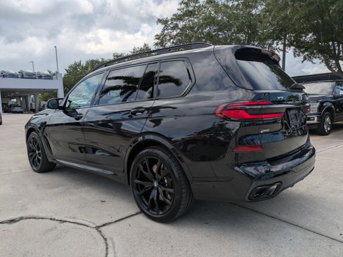 Used 2025 BMW X7 M60i AWD/4WD image 6