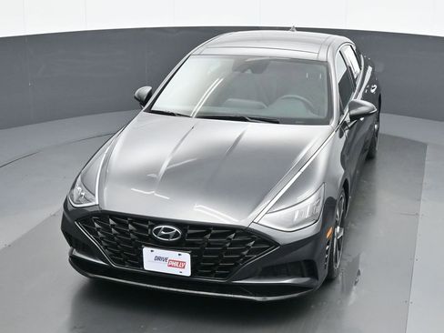 Used 2021 Hyundai Sonata SEL Plus w/ Tech Package image 16