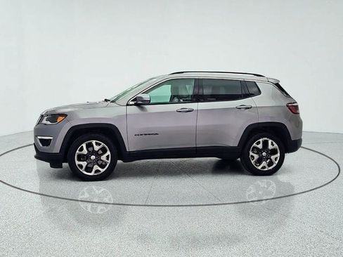 Used 2018 Jeep Compass Limited w/ Navigation Group FWD image 4