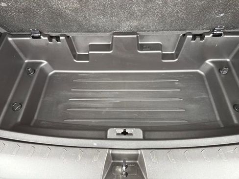 Used 2023 Chevrolet Traverse LT w/ LPO, Floor Liner Package image 41