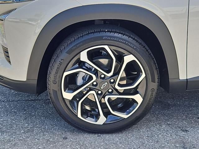 Used 2026 Chevrolet Trax RS FWD image 32