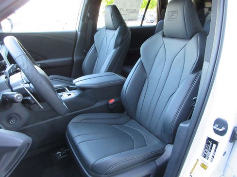 New 2026 Lexus TX 500h AWD image 34