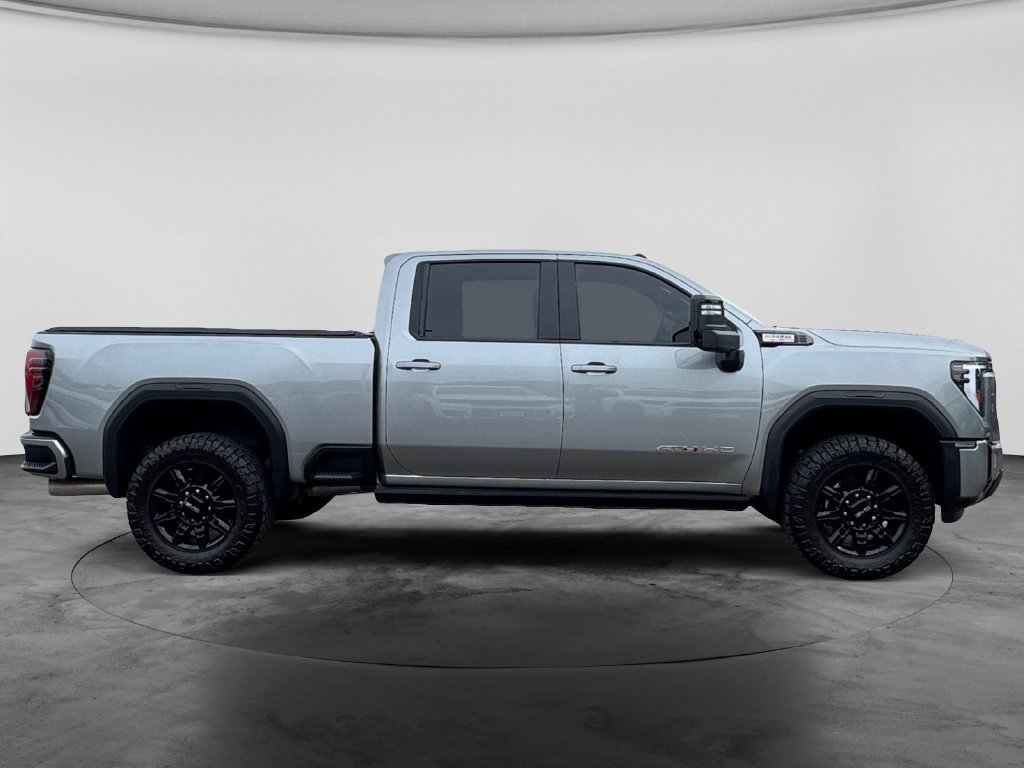 Used 2025 GMC Sierra 3500 AT4 w/ AT4 Premium Plus Package AWD/4WD image 11