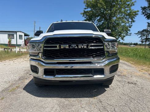 Used 2020 RAM 2500 Tradesman w/ Chrome Appearance Group AWD/4WD image 32