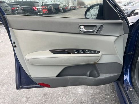 Used 2016 Kia Optima EX w/ Premium Package image 26