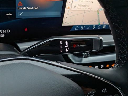 Used 2025 Cadillac Lyriq Sport image 23