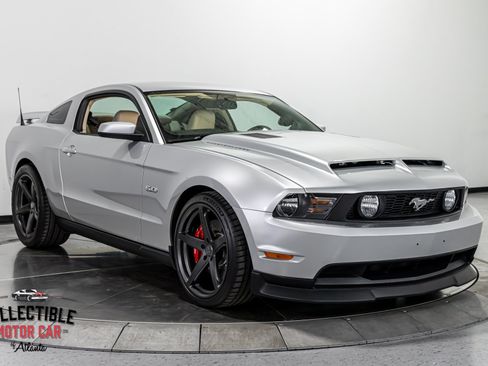 Used 2011 Ford Mustang GT Premium image 27