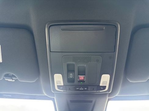 Used 2026 Honda CR-V Sport Touring image 28
