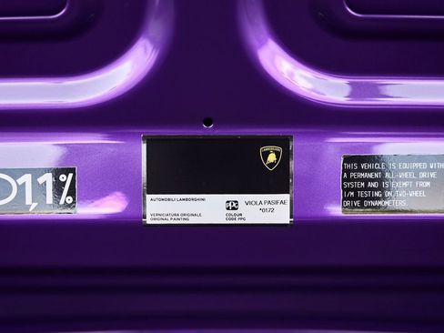 Used 2024 Lamborghini Huracan EVO image 21