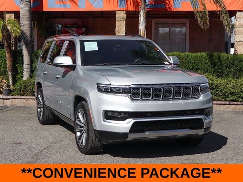 Used 2022 Jeep Grand Wagoneer Series II w/ Convenience Group III AWD/4WD image 2