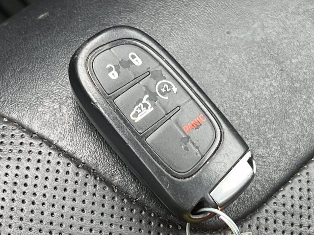 Used 2020 Jeep Cherokee High Altitude AWD/4WD image 33