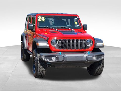 Used 2024 Jeep Wrangler Unlimited Rubicon 4xe AWD/4WD image 5