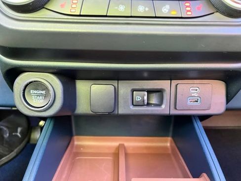 Certified 2024 Ford Maverick Lariat FWD image 34