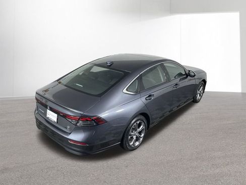 Used 2024 Honda Accord EX image 40