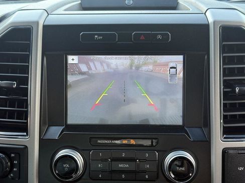 Used 2018 Ford F150 Lariat w/ Equipment Group 501A Mid AWD/4WD image 28