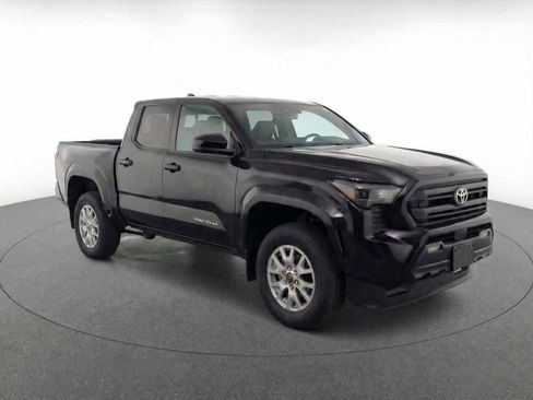 Certified 2025 Toyota Tacoma SR5 w/ SR5 Upgrade Package image 3