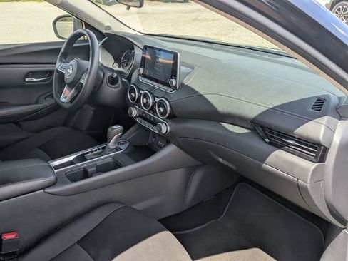 Used 2025 Nissan Sentra SV FWD image 30