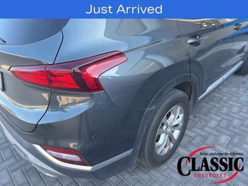 Used 2019 Hyundai Santa Fe SE image 15