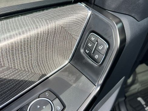 Used 2022 Ford F150 Platinum w/ Equipment Group 701A High AWD/4WD image 25