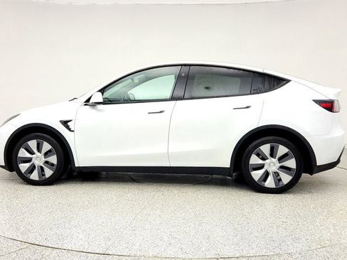 Used 2023 Tesla Model Y Long Range image 8