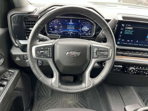 Used 2024 Chevrolet Silverado 1500 RST AWD/4WD image 12