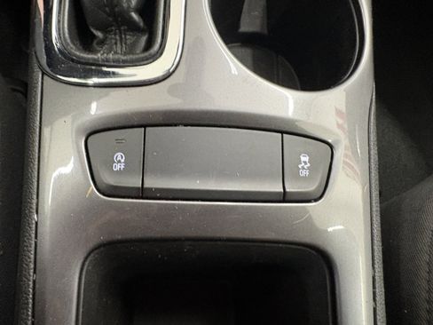 Used 2019 Chevrolet Cruze LT FWD image 17