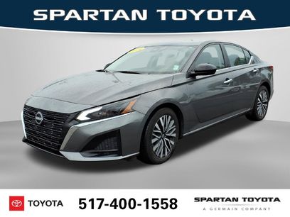 Used 2025 Nissan Altima 2.5 SV