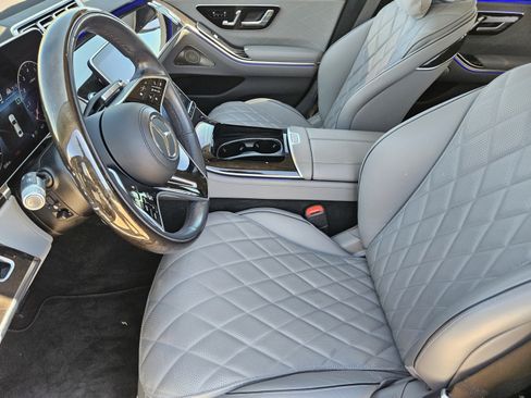 Used 2023 Mercedes-Benz S 580 4MATIC Sedan image 5