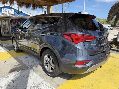 Used 2017 Hyundai Santa Fe Sport image 6