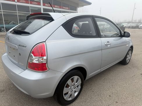 Used 2011 Hyundai Accent GS image 8