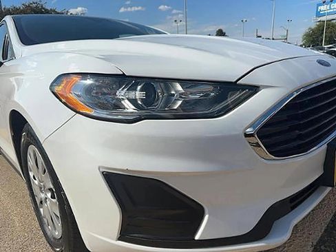 Used 2020 Ford Fusion S FWD image 21
