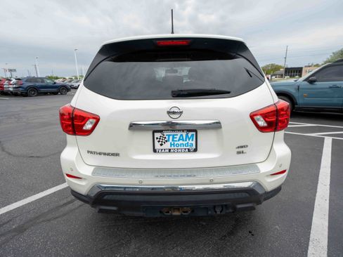 Used 2017 Nissan Pathfinder SL w/ SL Premium Package AWD/4WD image 5