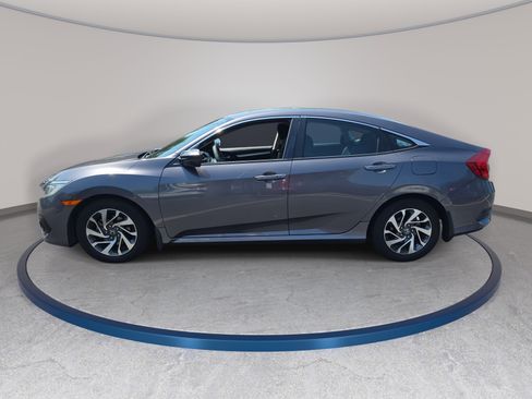 Used 2016 Honda Civic EX image 8