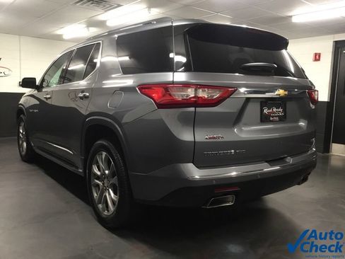 Used 2020 Chevrolet Traverse Premier w/ LPO, 'HIT The Road' Package AWD/4WD image 8
