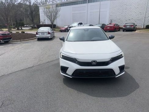 Used 2024 Honda Civic Sport image 6