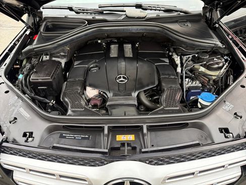 Used 2017 Mercedes-Benz GLS 450 4MATIC w/ Premium Package image 31