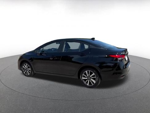 Used 2025 Nissan Versa SV FWD image 10