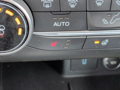 Used 2020 Ford Escape SEL FWD image 24