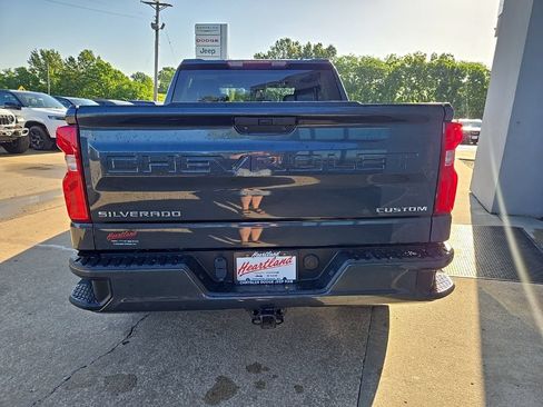 Used 2021 Chevrolet Silverado 1500 Custom AWD/4WD image 8