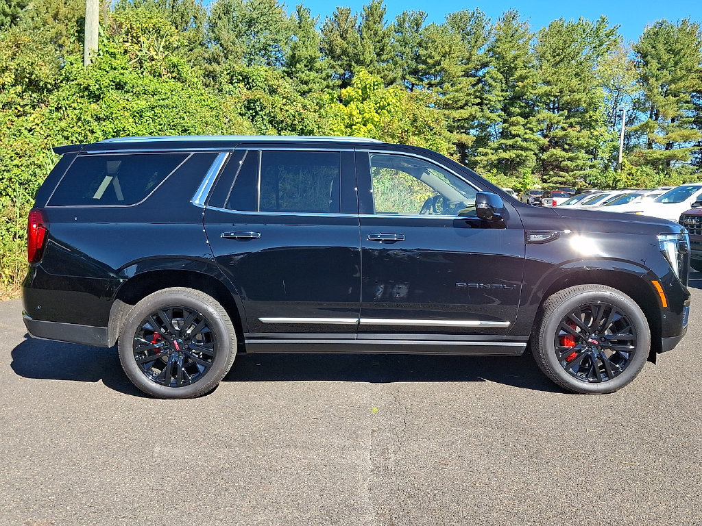 Used 2026 GMC Yukon Denali w/ Sun & Power Step Package AWD/4WD image 7