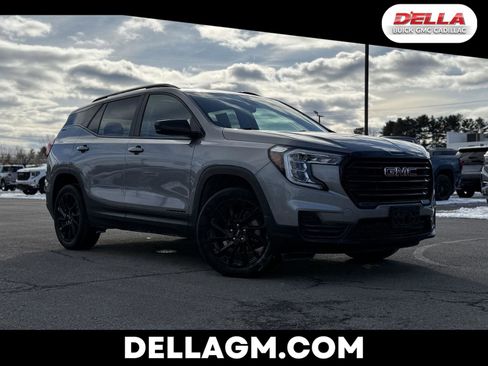 Certified 2023 GMC Terrain SLE w/ Driver Convenience Package image 1