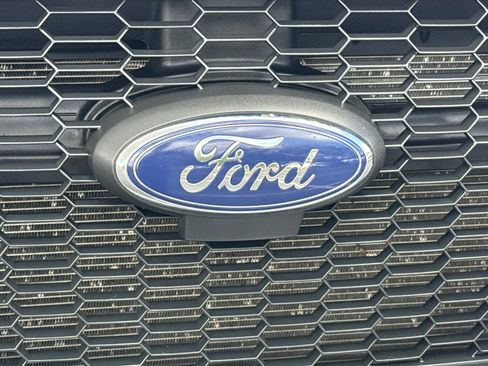 Used 2023 Ford Transit 250 Low Roof w/ Exterior Upgrade Package RWD image 7