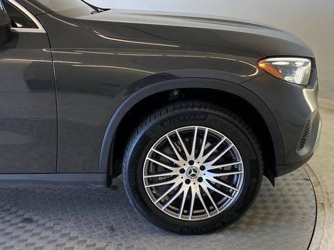 Used 2024 Mercedes-Benz GLC 300 4MATIC image 10
