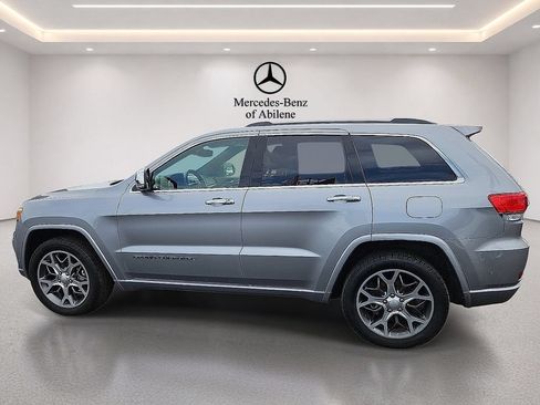 Used 2021 Jeep Grand Cherokee Overland AWD/4WD image 3