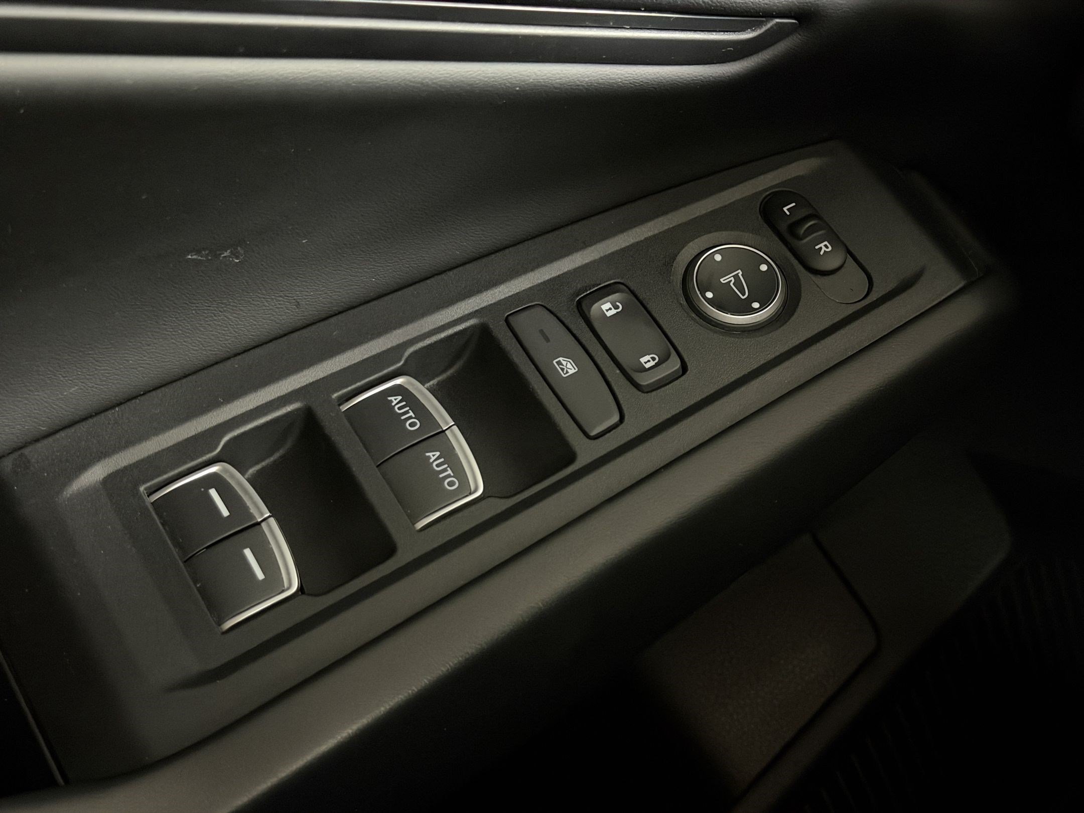 Certified 2023 Honda Accord EX image 14