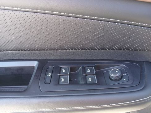 Used 2024 Volkswagen Atlas SE image 10